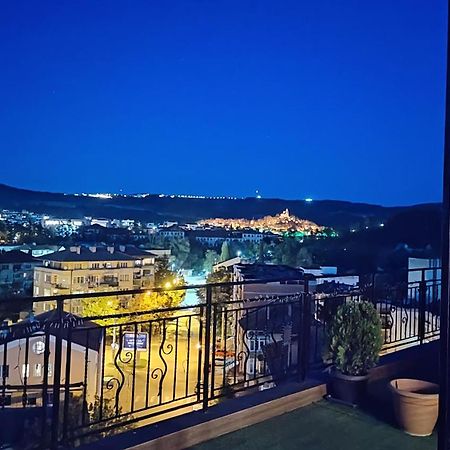 Unique Studio- Great Balcony And View! Parking Possibility! เวลีคอเทอร์โนโว ภายนอก รูปภาพ