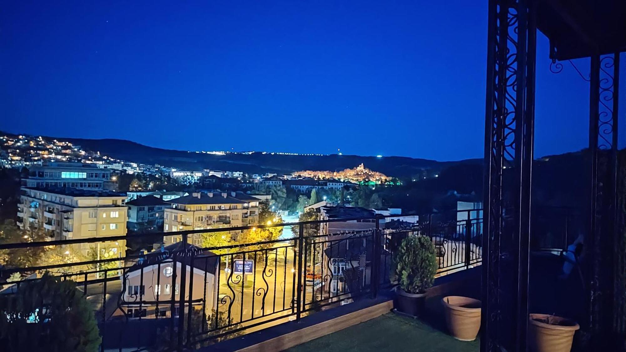 Unique Studio- Great Balcony And View! Parking Possibility! เวลีคอเทอร์โนโว ภายนอก รูปภาพ